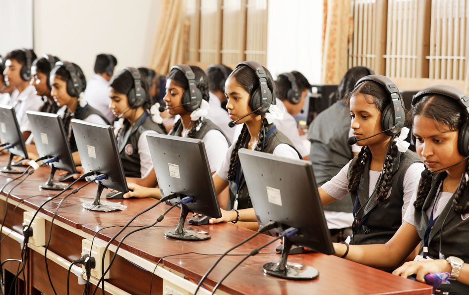 English-Laboratory_Nirmalamatha-Matric-School